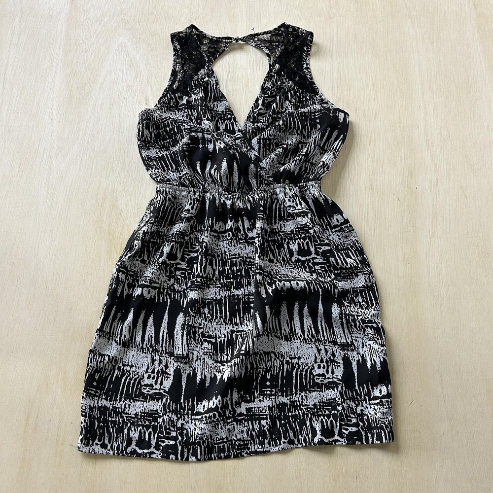 Y2K TELA Dress Womens Med Black Geometric Sleeveless Lace Back V Neck Sundress